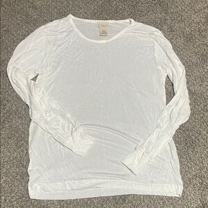L.L Bean Women's White Long Sleeve thermal Top